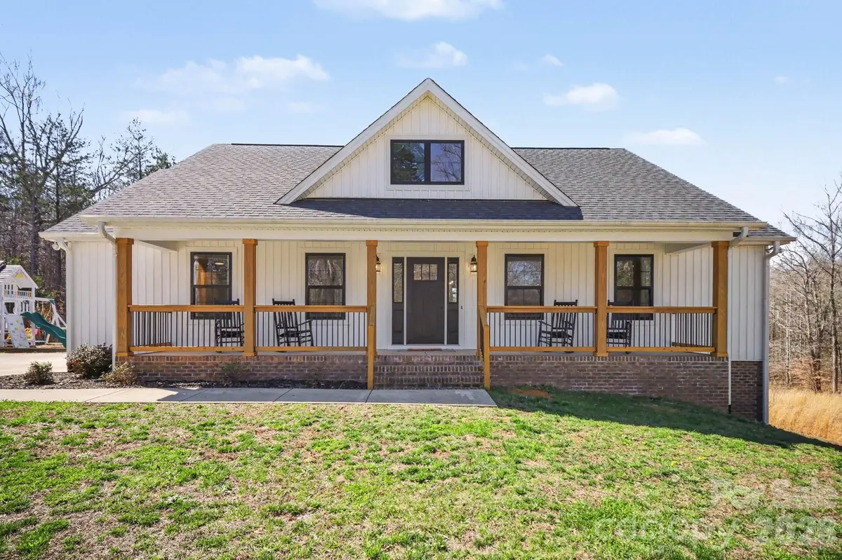 310 Old Hardin RD, Dallas, NC 28034