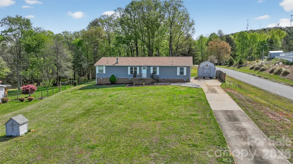 4352 Anderson Mountain RD, Maiden, NC 28650