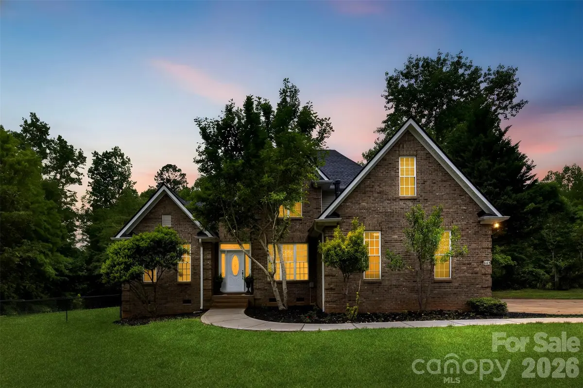 883 Silver Charm LN, York, SC 29745