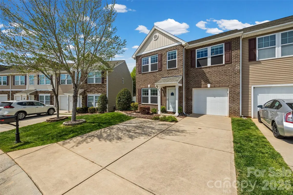 334 Battery CIR, Clover, SC 29710