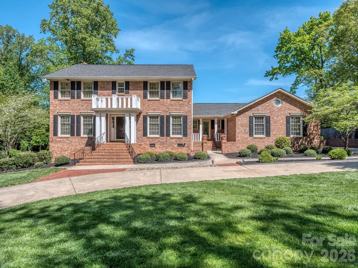 1636 Heatherloch DR, Gastonia, NC 28054
