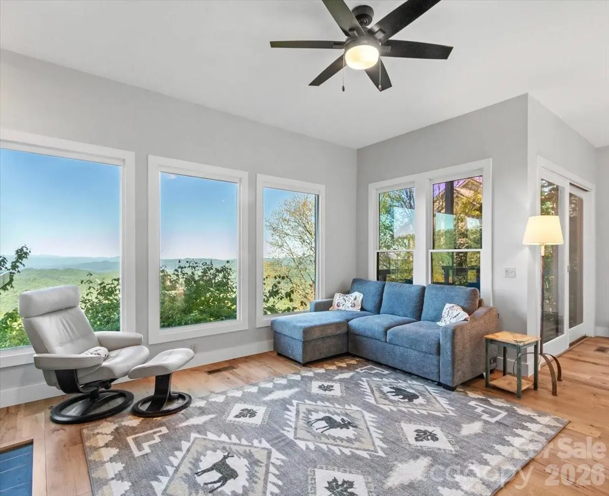140 Slickrock RD #F/4, Burnsville, NC 28714
