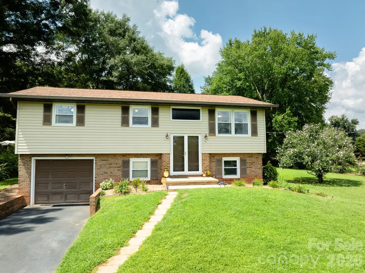 4671 Crystal ST, Claremont, NC 28610