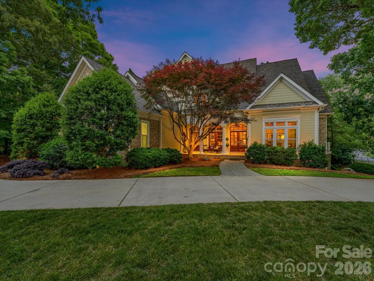 7510 Seton House LN, Charlotte, NC 28277