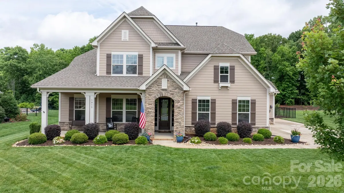 1013 Torrens DR, Wesley Chapel, NC 28110