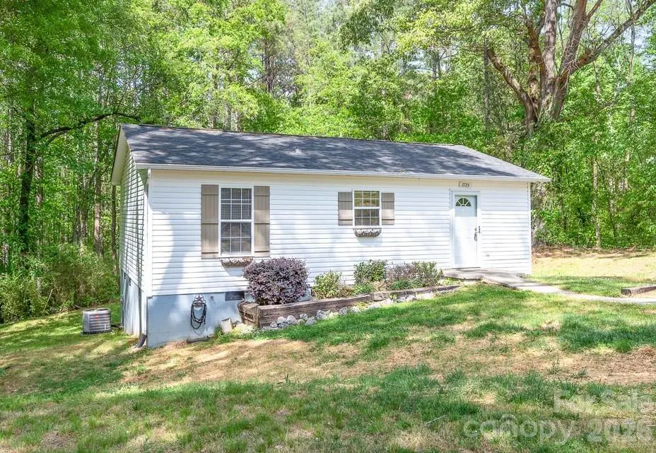 2723 US 70 HWY, Connelly Springs, NC 28612