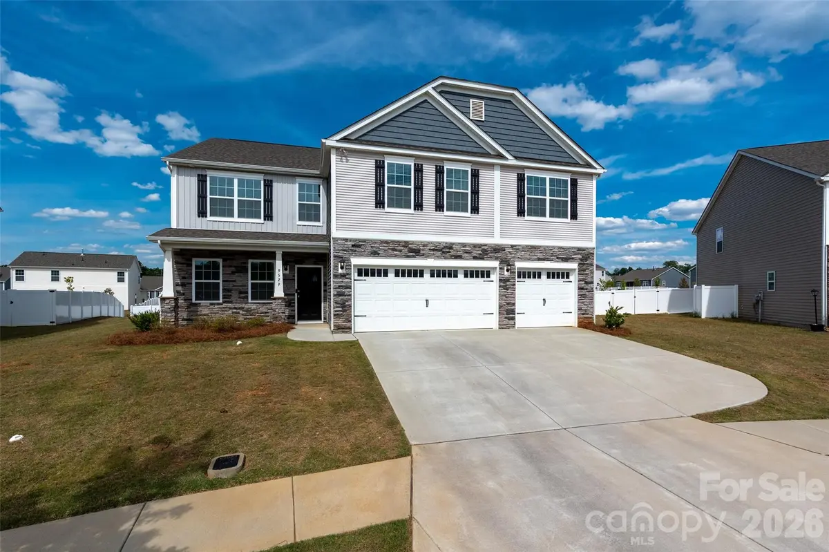 9529 Cotswood PL, Gastonia, NC 28056