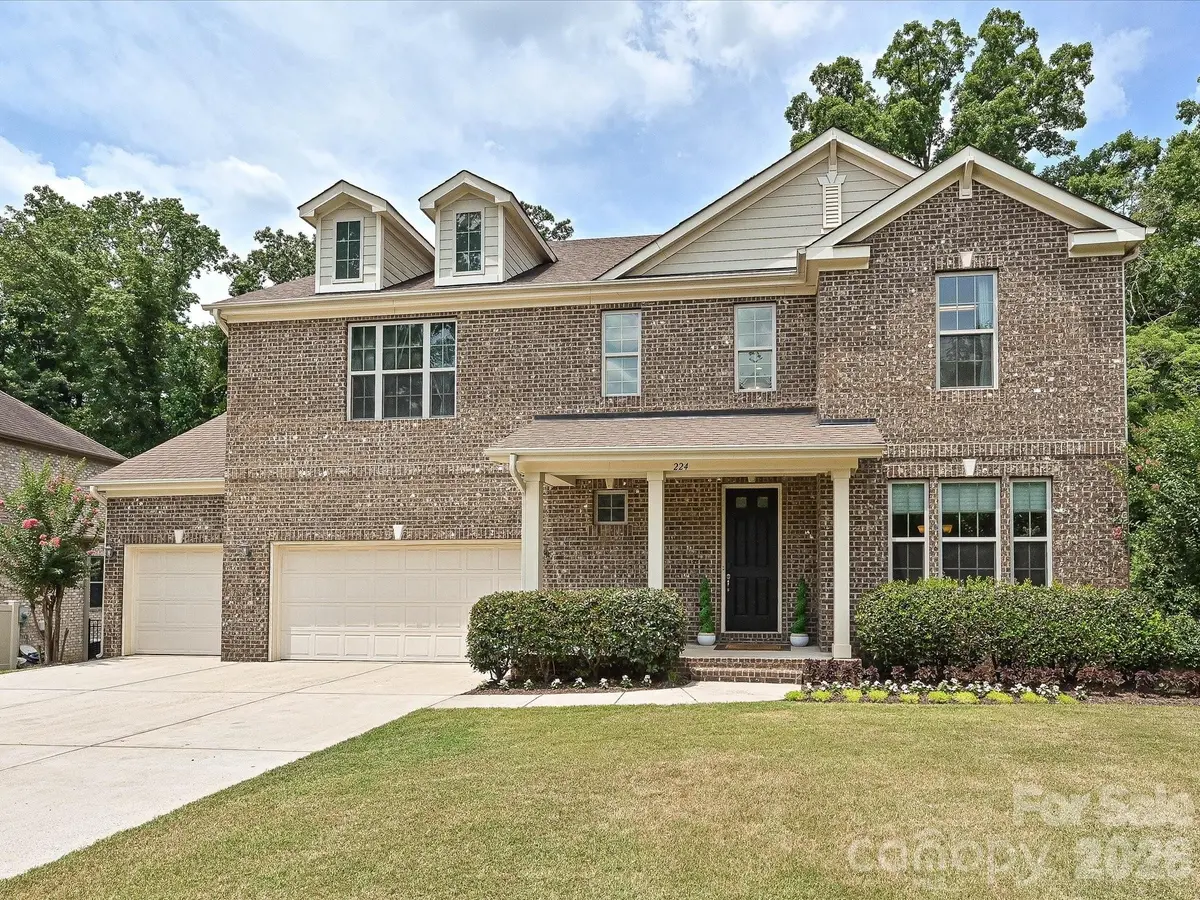 224 Kingsdown AVE, Charlotte, NC 28270