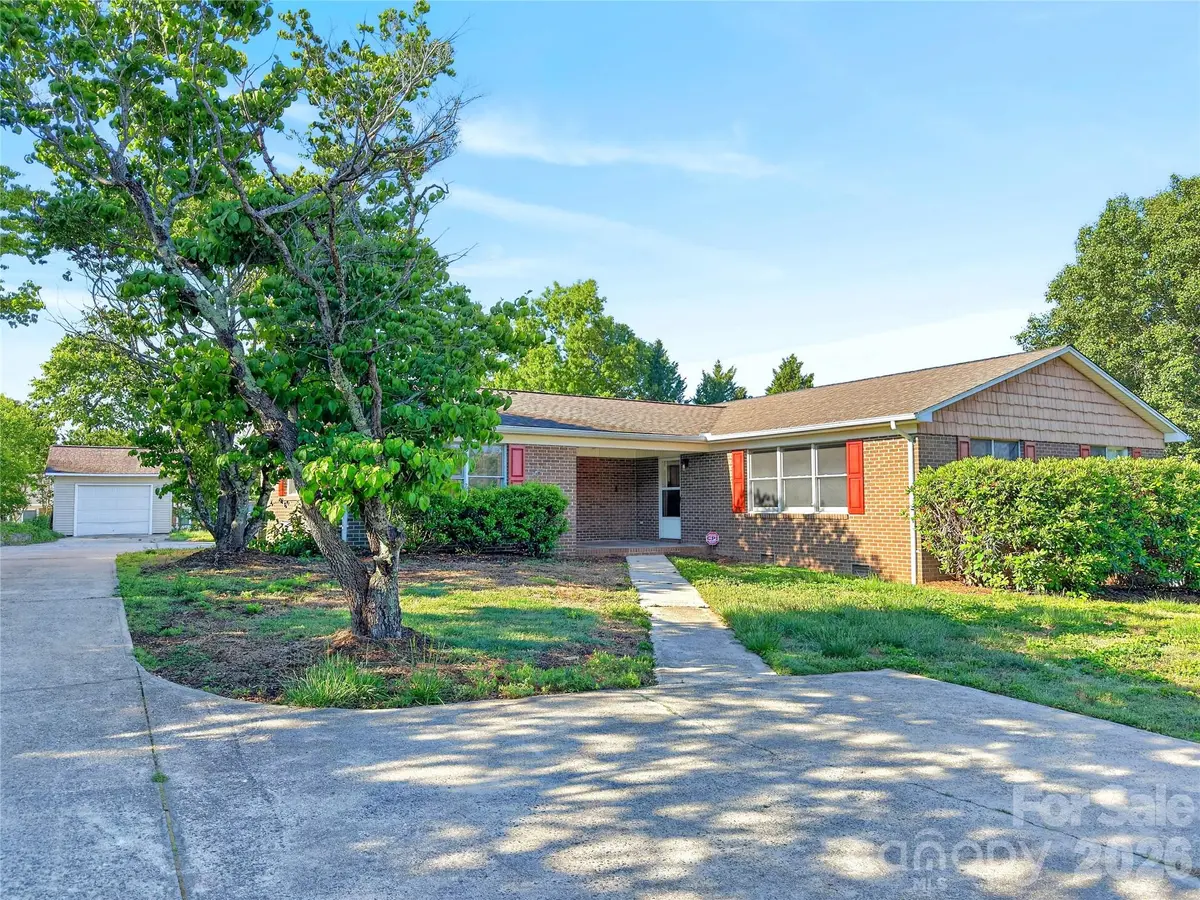 121 Icard ST, Connelly Springs, NC 28612