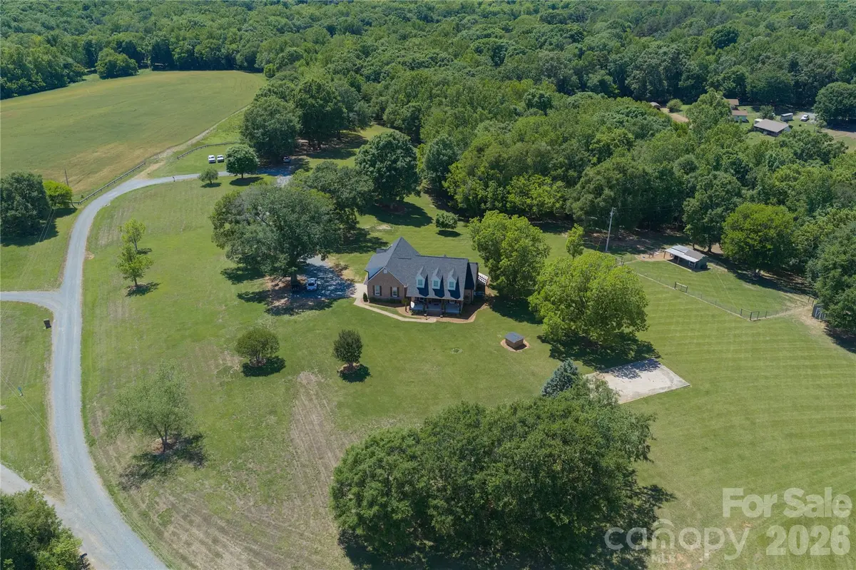 6355 Hickory Hill LN, Stanfield, NC 28163