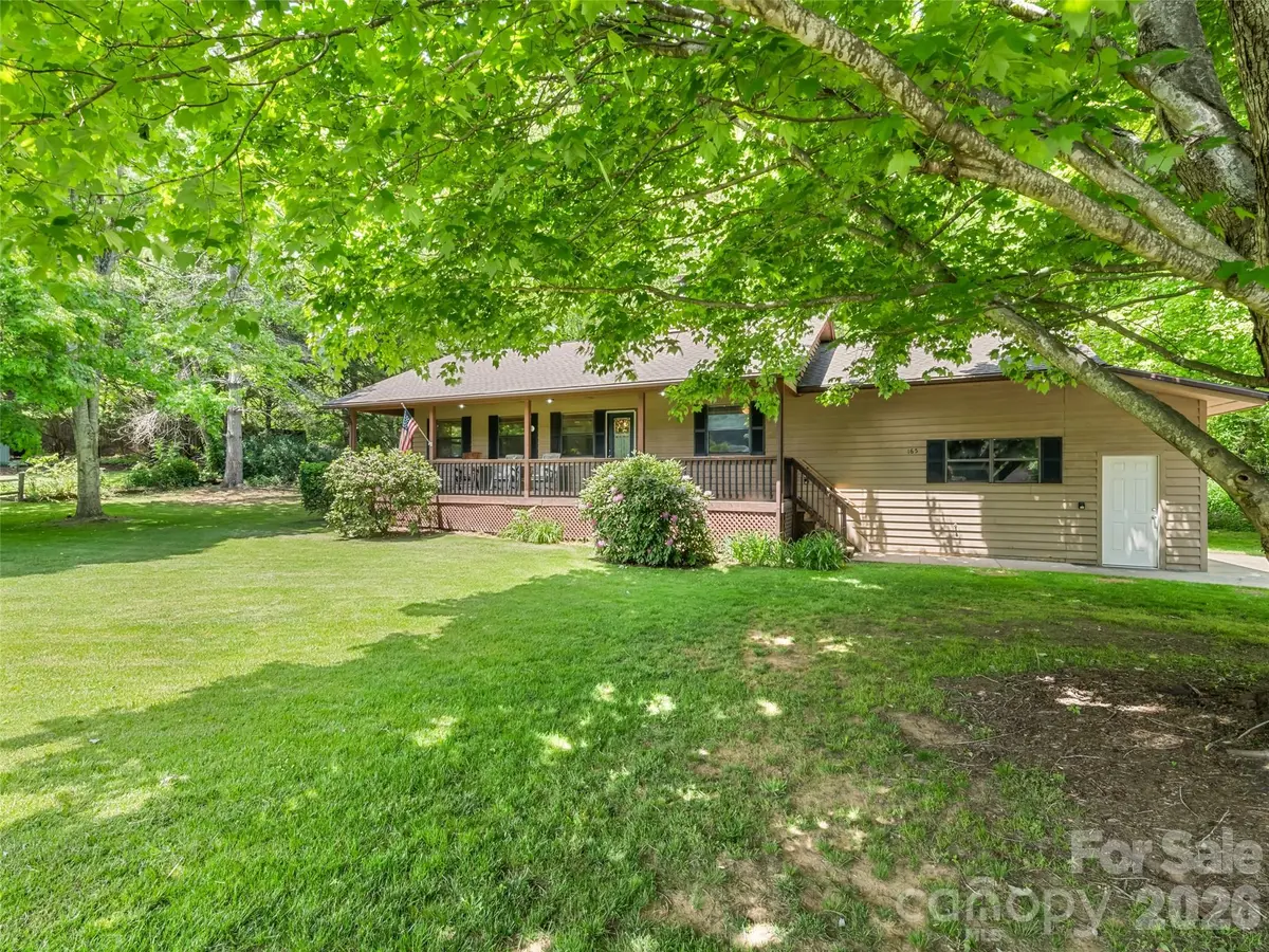 165 Clearwater DR, Waynesville, NC 28785