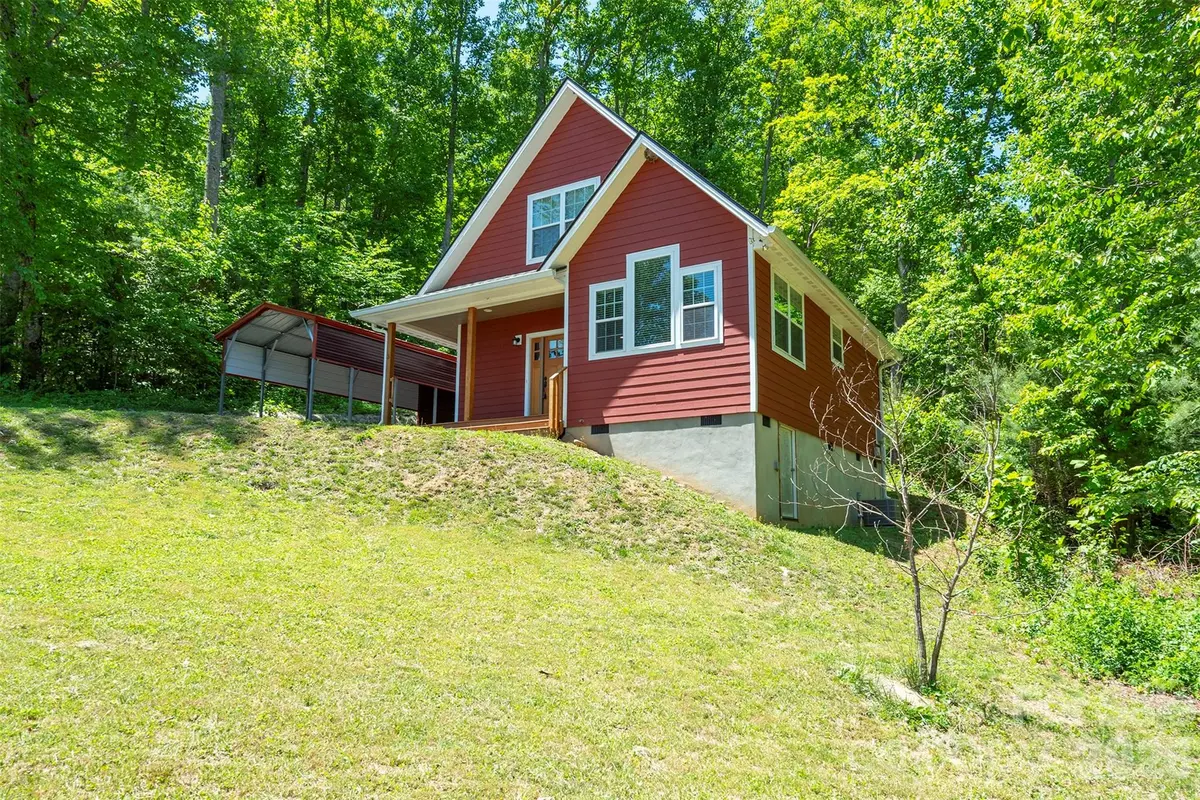 3 Shytle LN, Fletcher, NC 28732