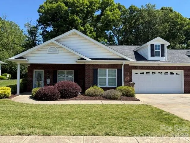 197 Crystal Springs LN, Shelby, NC 28150