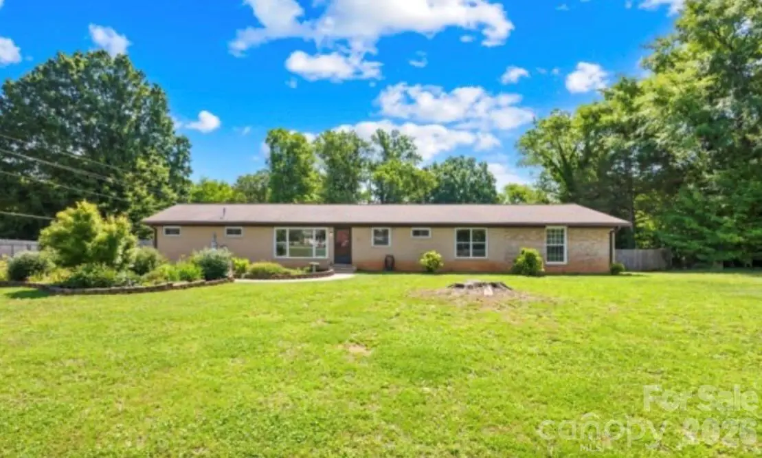 181 Sigmon RD, Statesville, NC 28677