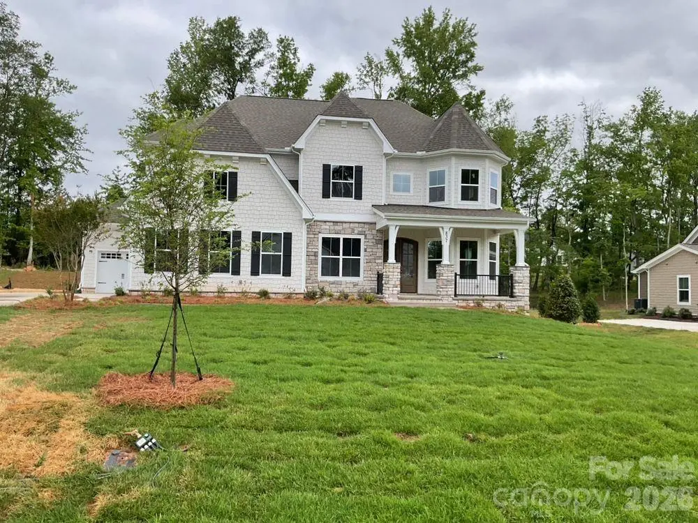 837 Lakeforest DR, Belmont, NC 28012