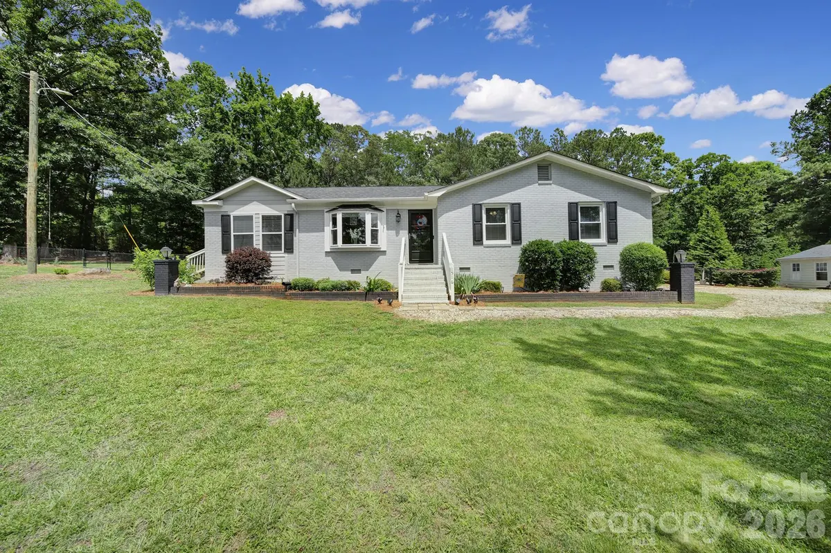 1516 Lowrys HWY, Chester, SC 29706