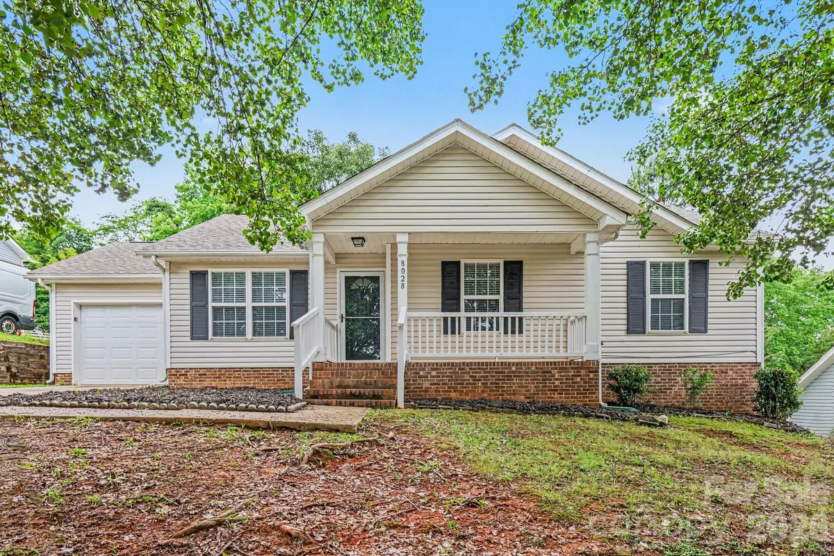 8028 Lobilia LN, Charlotte, NC 28214