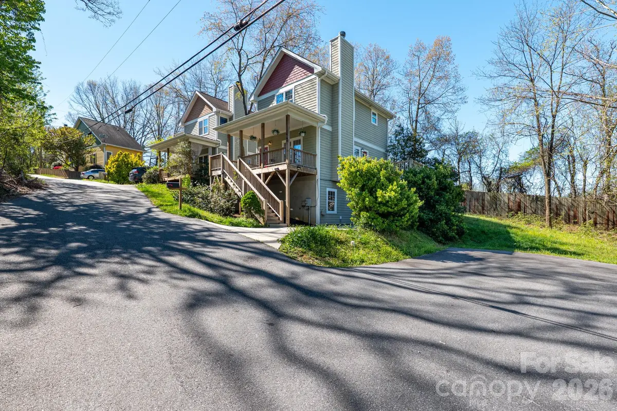 4 & 6 Cottage CT, Asheville, NC 28801