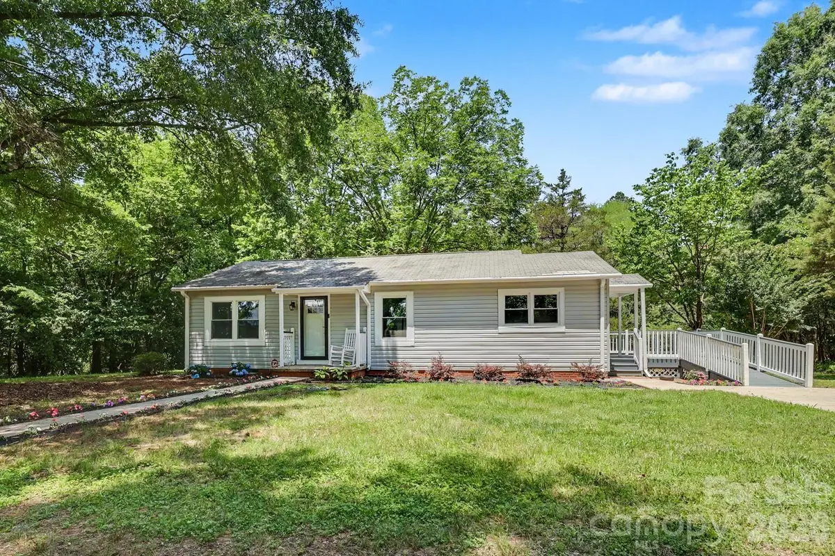 2101 Steele ST, Monroe, NC 28110