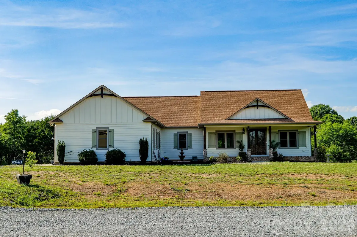 12041 Hazard RD, Oakboro, NC 28129