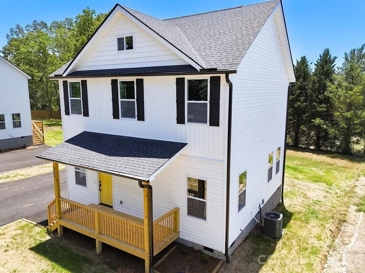 432 Hazel Mill RD, Asheville, NC 28806