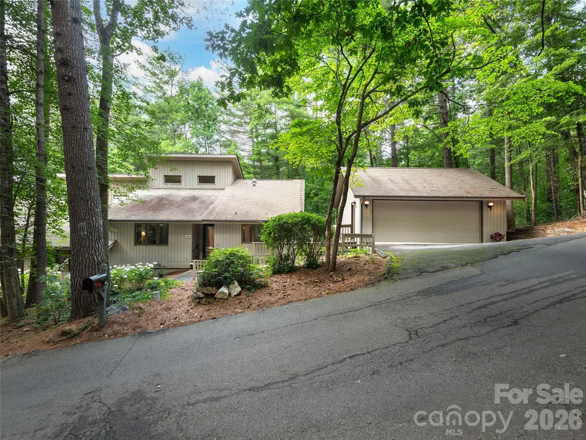 23 Cedarwood TRL #B, Asheville, NC 28803