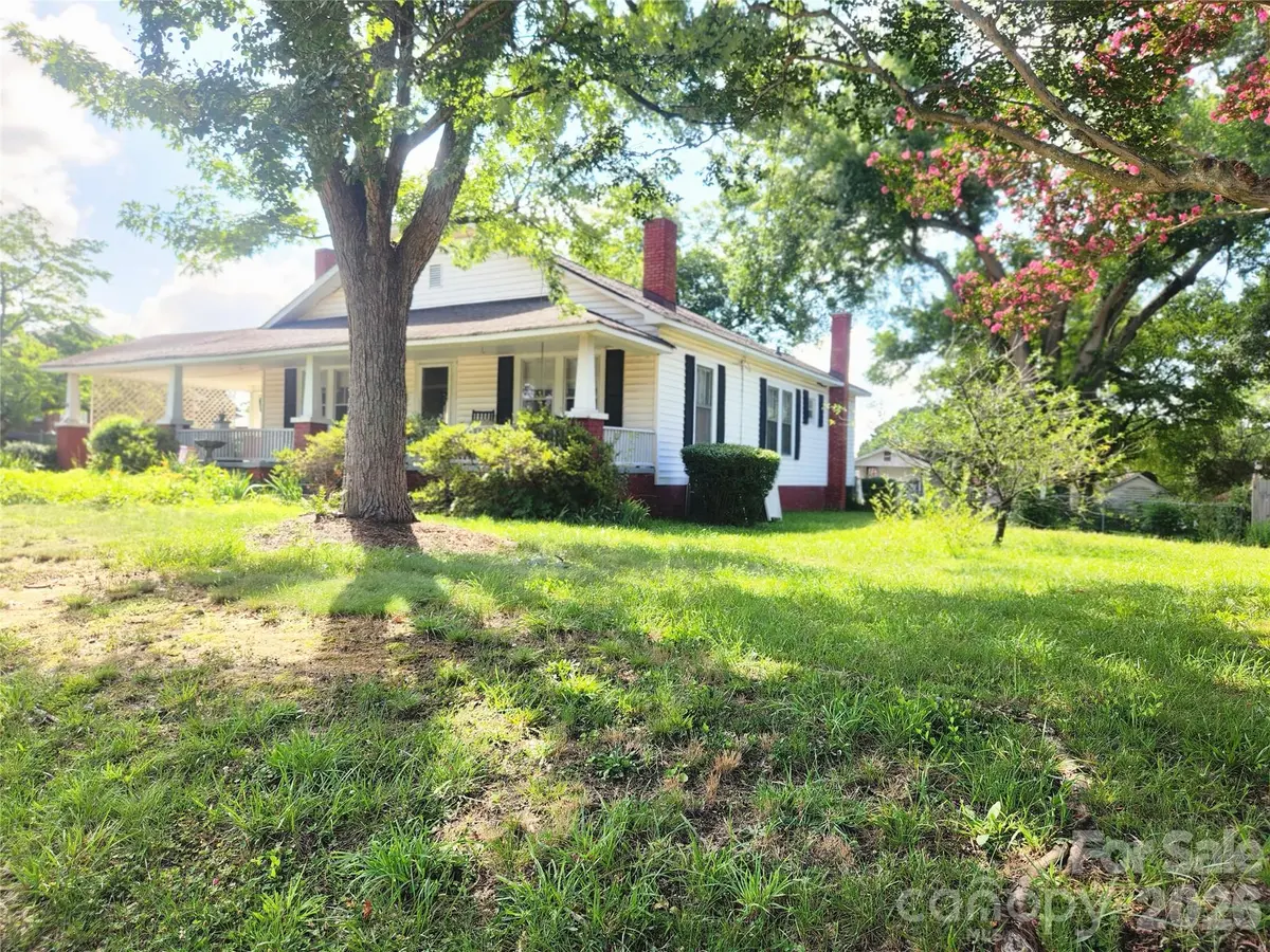 29 Brookwood AVE NW, Concord, NC 28025
