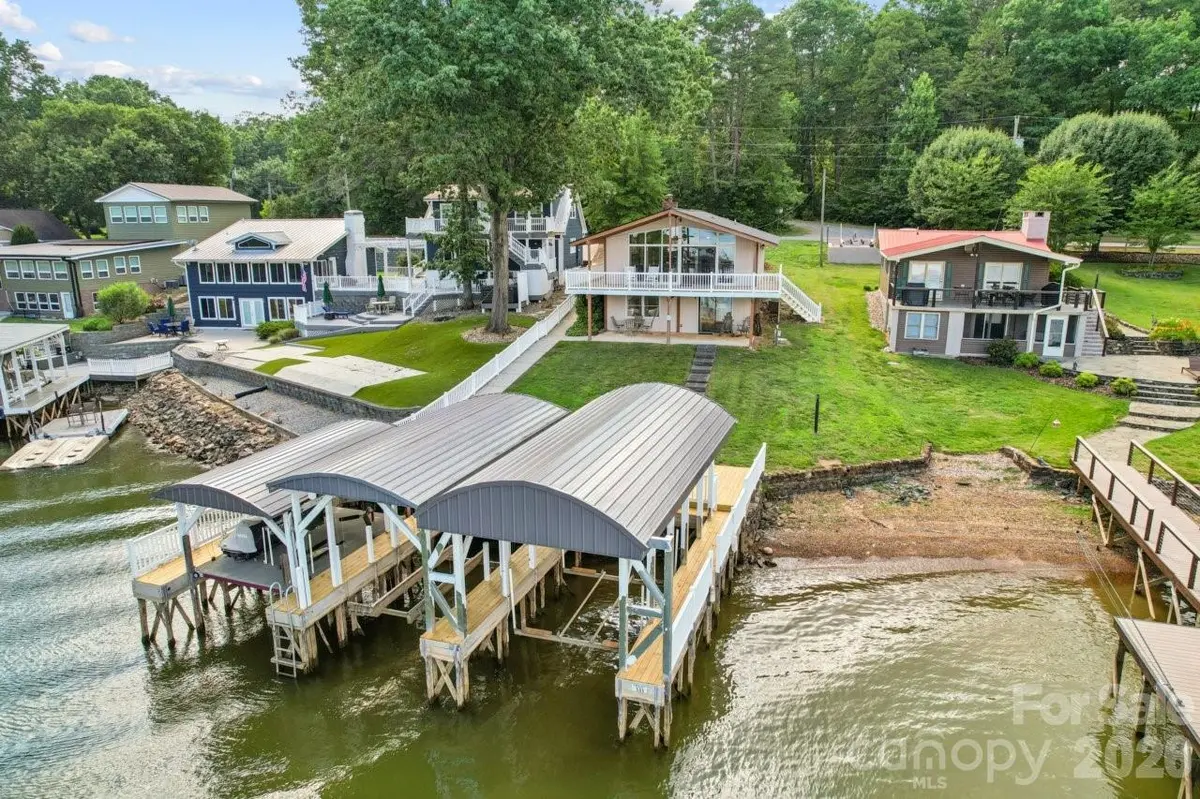 918 Pinehaven DR, New London, NC 28127