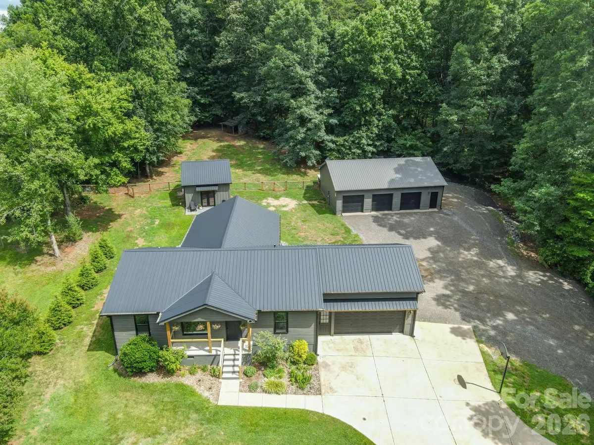785 Midway RD, Statesville, NC 28625
