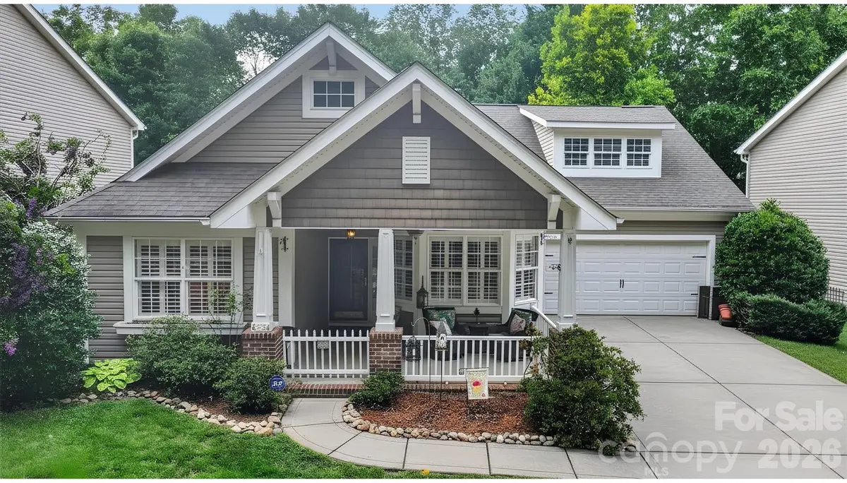 6534 Colonial Garden DR, Huntersville, NC 28078
