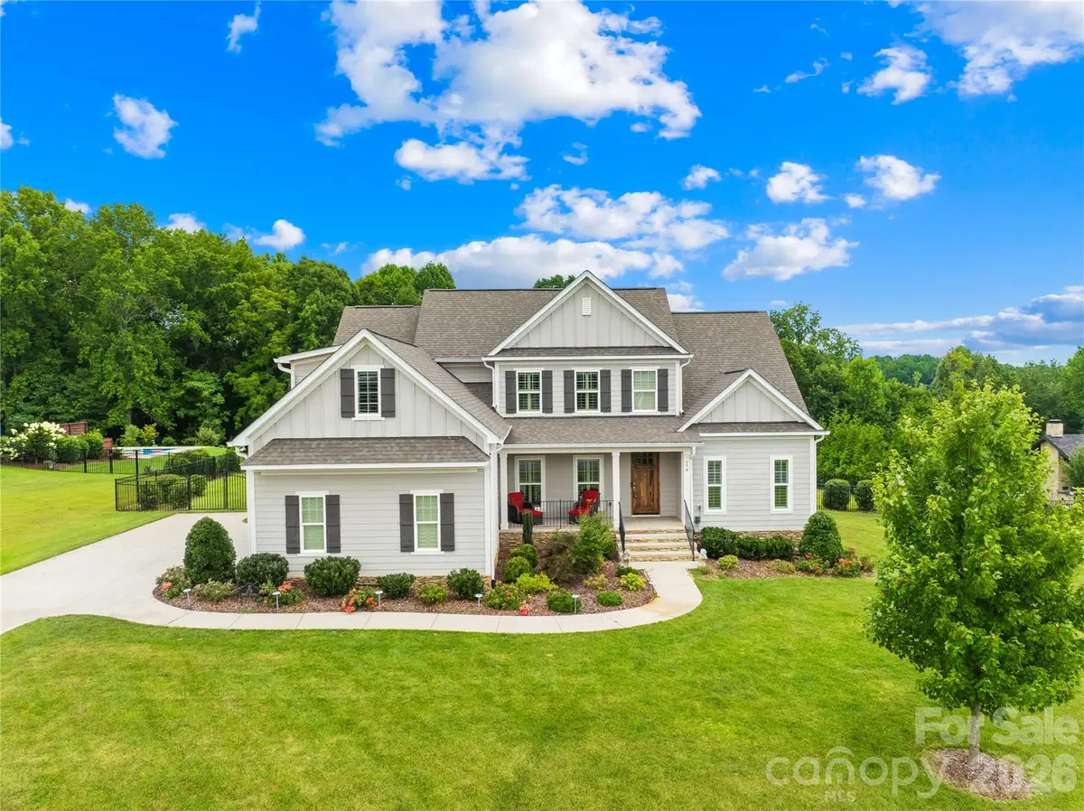 179 Hidden Meadows DR, Mooresville, NC 28117