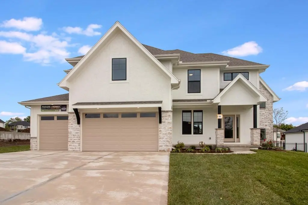 2705 NE Wheatley DR, Blue Springs, MO 64029