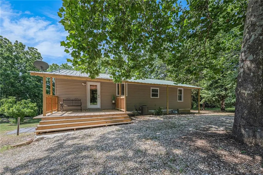 10618 Kaw DR, Edwardsville, KS 66111