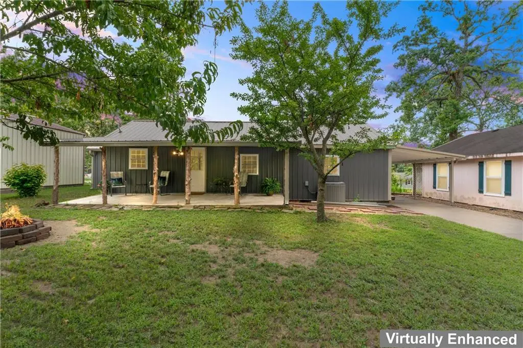 28213 Panorama RD, Warsaw, MO 65355