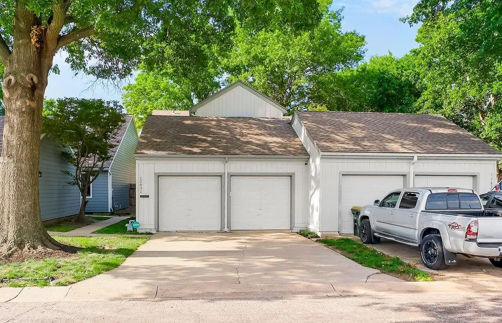 12832 W 67th ST, Shawnee, KS 66216