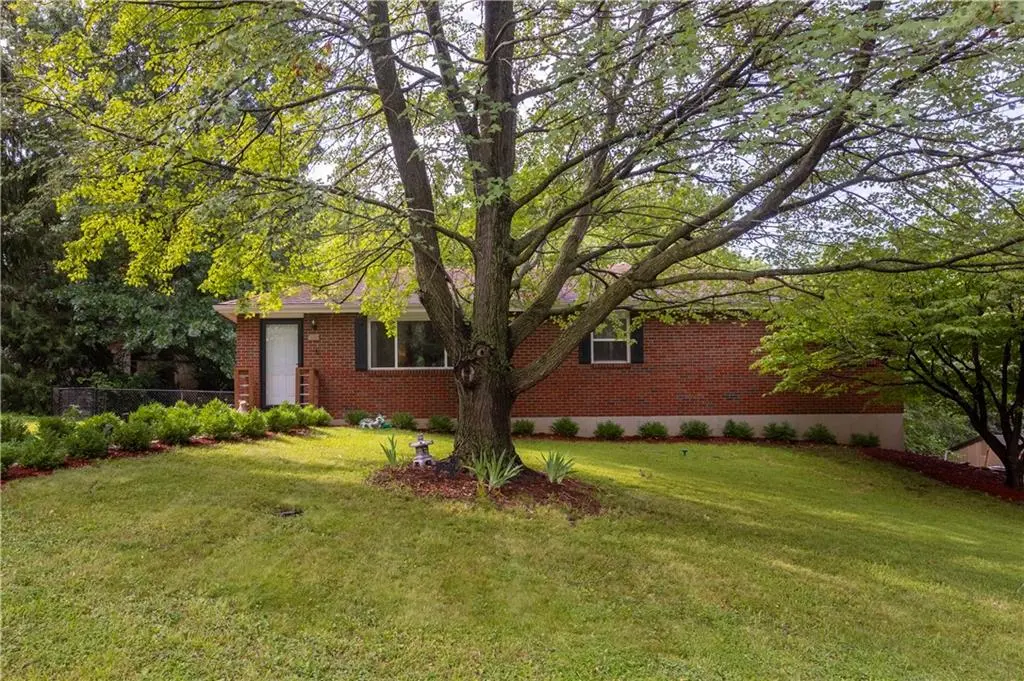 4909 NW 61st TER, Kansas City, MO 64151