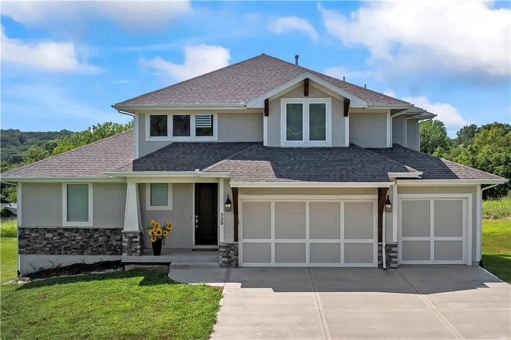 520 S 98th ST, Edwardsville, KS 66111