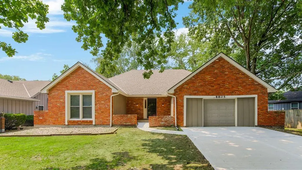 8805 E 81st TER, Raytown, MO 64138
