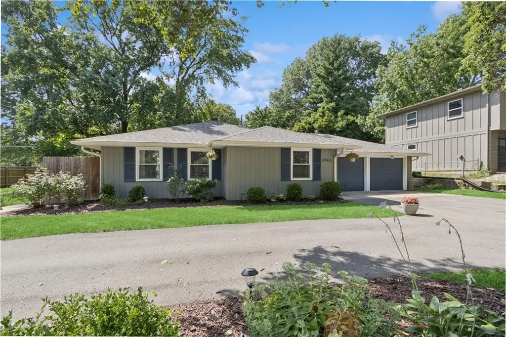 5240 Maple ST, Mission, KS 66202