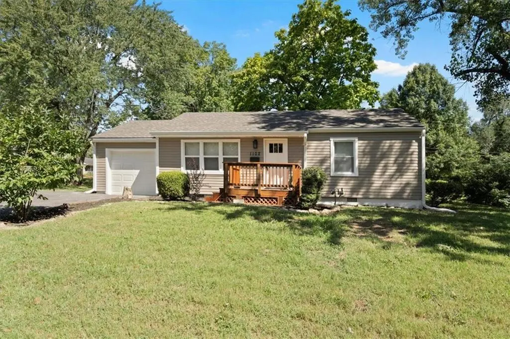 1102 E 134th ST, Grandview, MO 64030