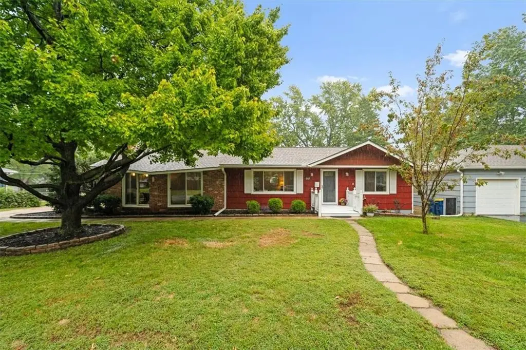 5107 Reeds RD, Mission, KS 66202