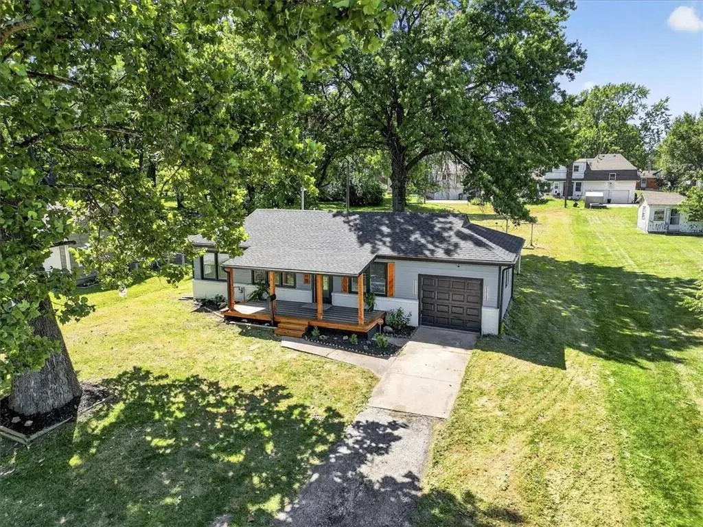 7600 Woodson RD, Raytown, MO 64138