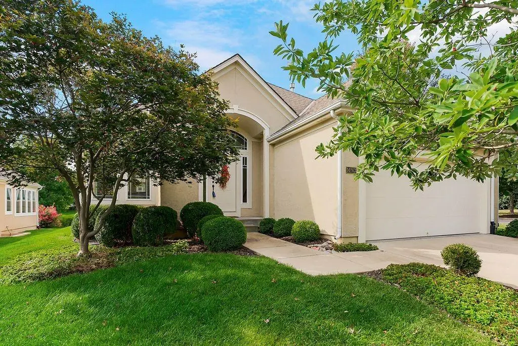 14263 W 117th ST, Olathe, KS 66062