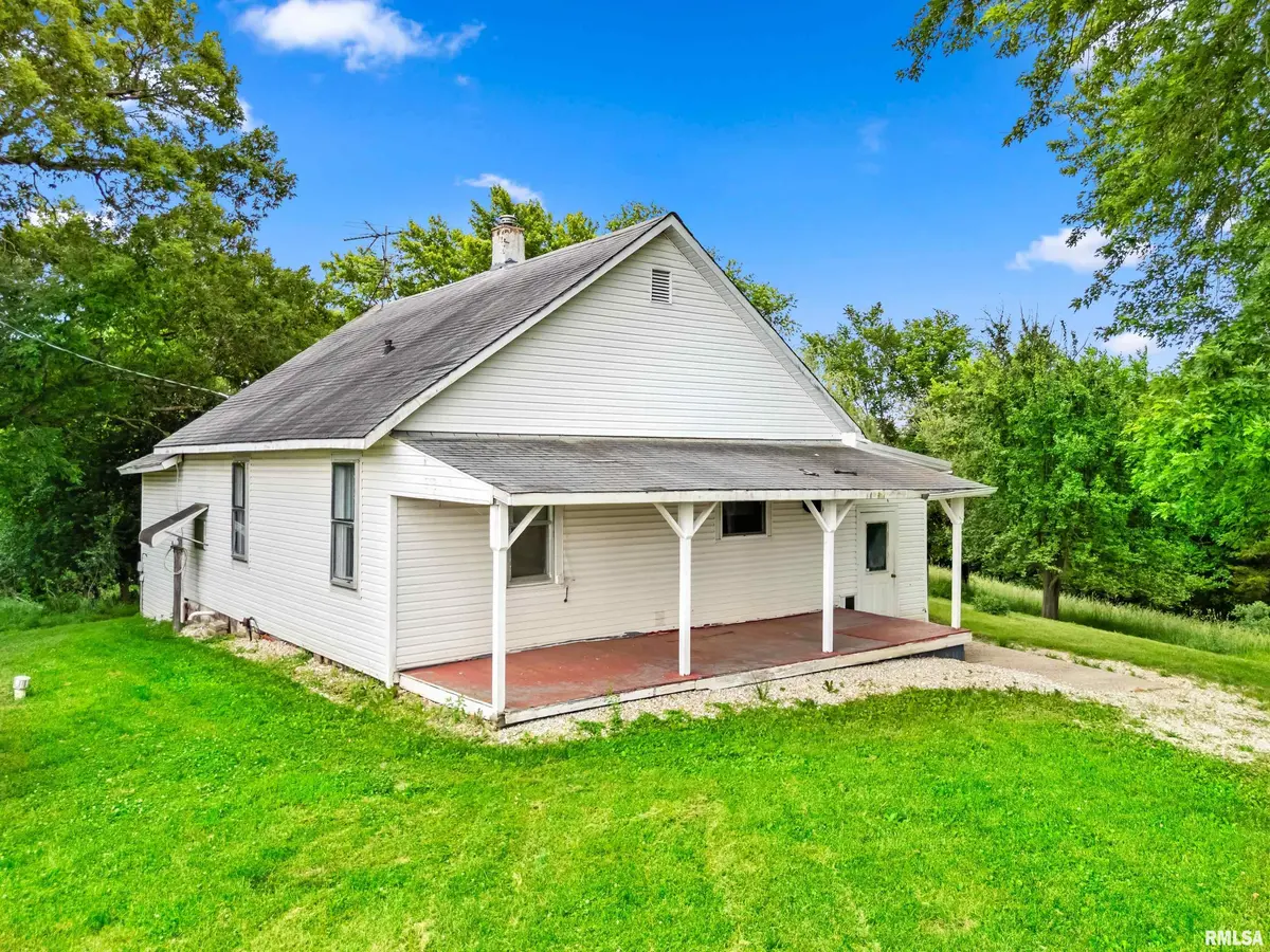 7021 CLAUSON RD, Glasford, IL 61533