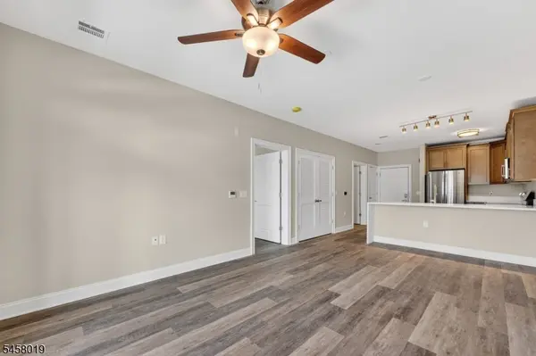 7 Theta Dr #111, Vernon Twp., NJ 07462