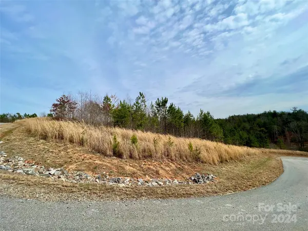 1.55 acres Lot 940 Low Valley WAY #940, Lenoir, NC 28645