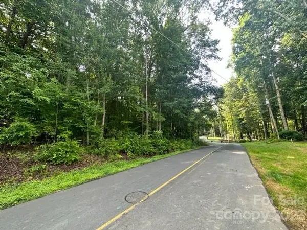 605 Saint Cloud DR, Statesville, NC 28625