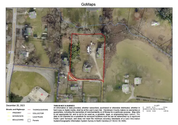 14 & 16 Rosebud LN, Hendersonville, NC 28739