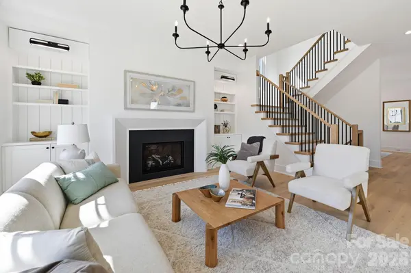 610 Walnut ST, Davidson, NC 28036