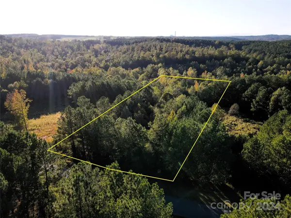 111 River View DR, Mooresboro, NC 28114